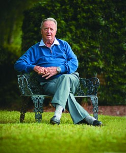 Bobby Bowden on bench